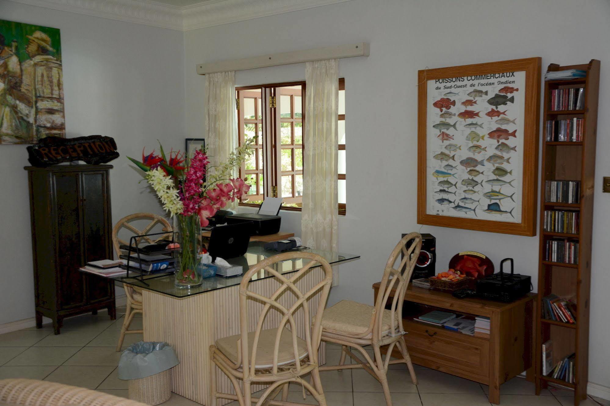 Villa De Cerf Cerf Island ภายนอก รูปภาพ